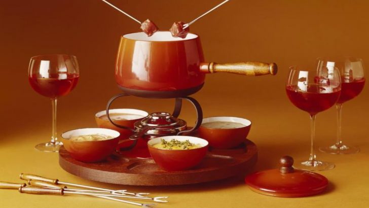 20 Retro Restaurant Features From The ’70s That Are Gone