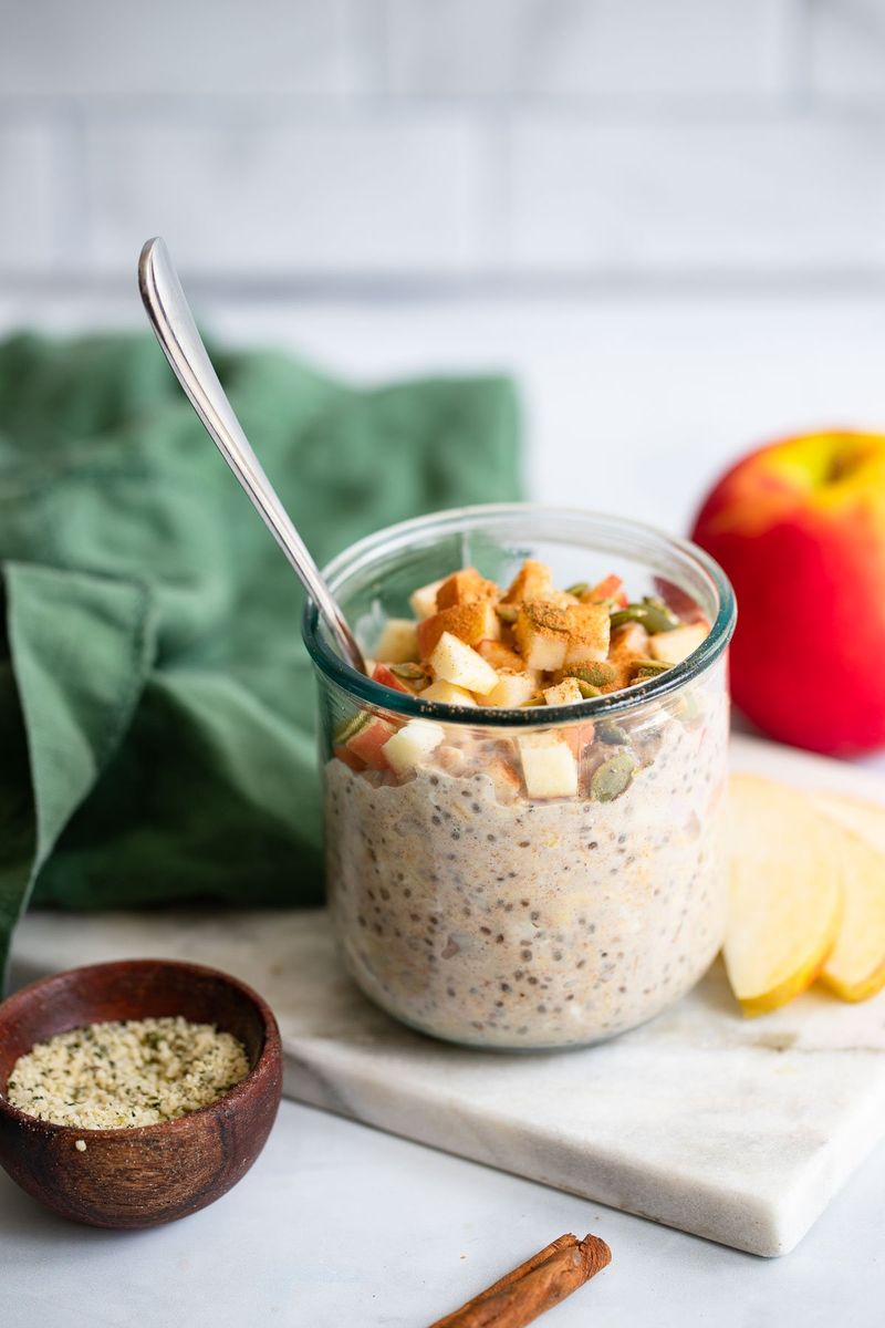Cinnamon Apple Overnight Oats