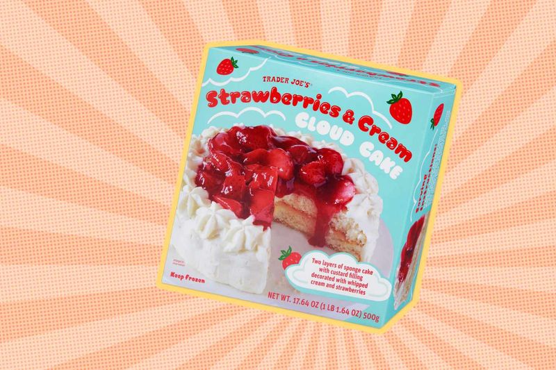 Strawberries & Cream Cloud Cake