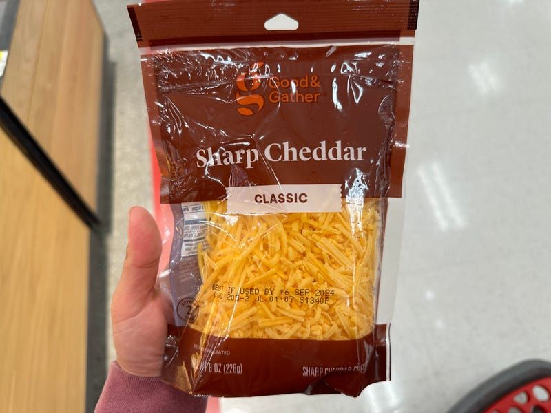 Good & Gather Sharp Cheddar