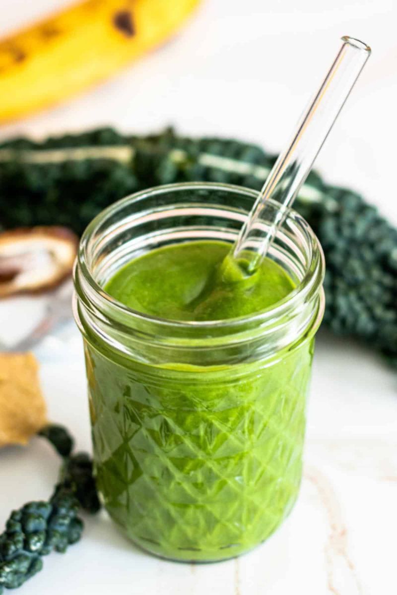 Peanut Butter-Strawberry-Kale Surprise