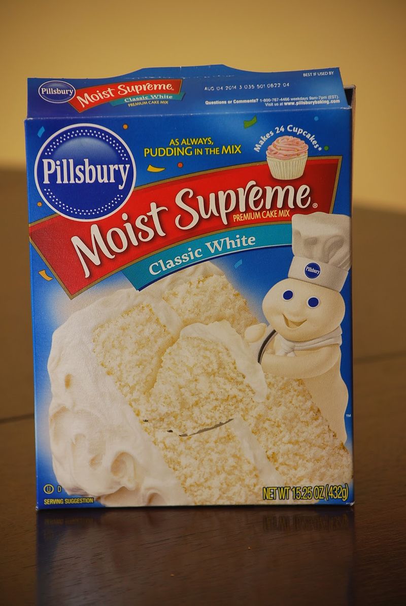 Pillsbury Moist Supreme Classic White