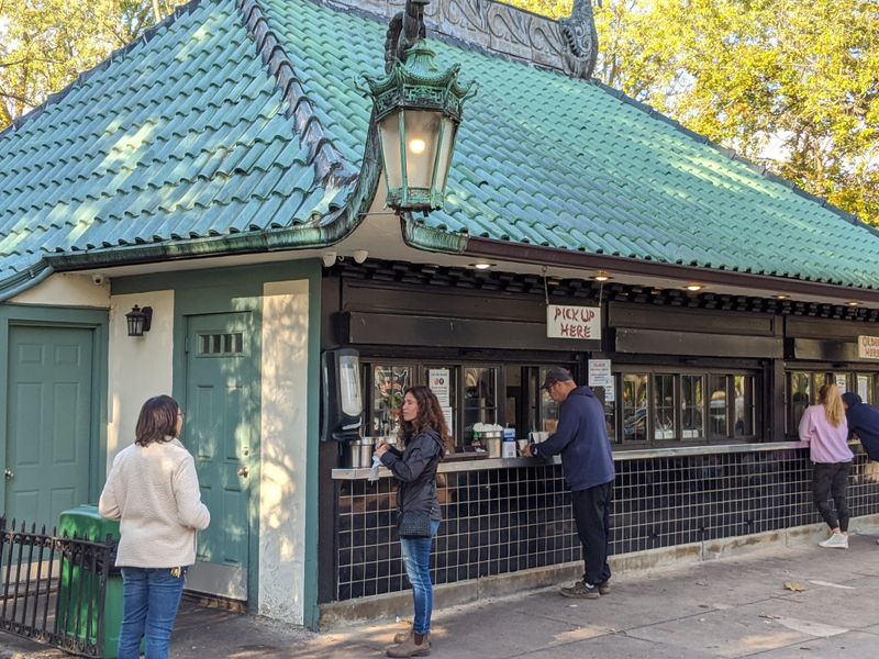 Walter’s Hot Dogs – Mamaroneck, NY