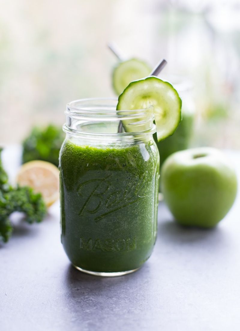 Dandelion Greens-Apple Detoxifier