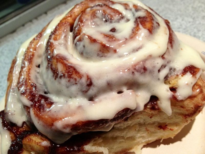 Classic Cinnabon Roll