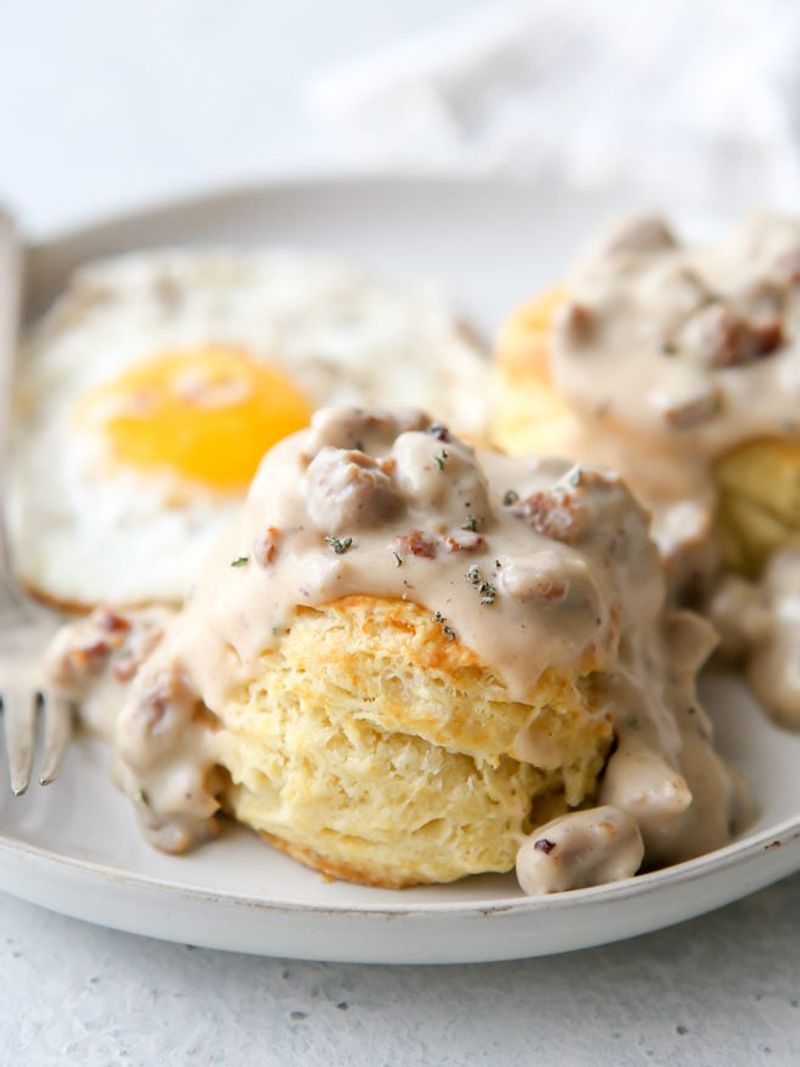 Homemade Biscuits With Sausage Gravy