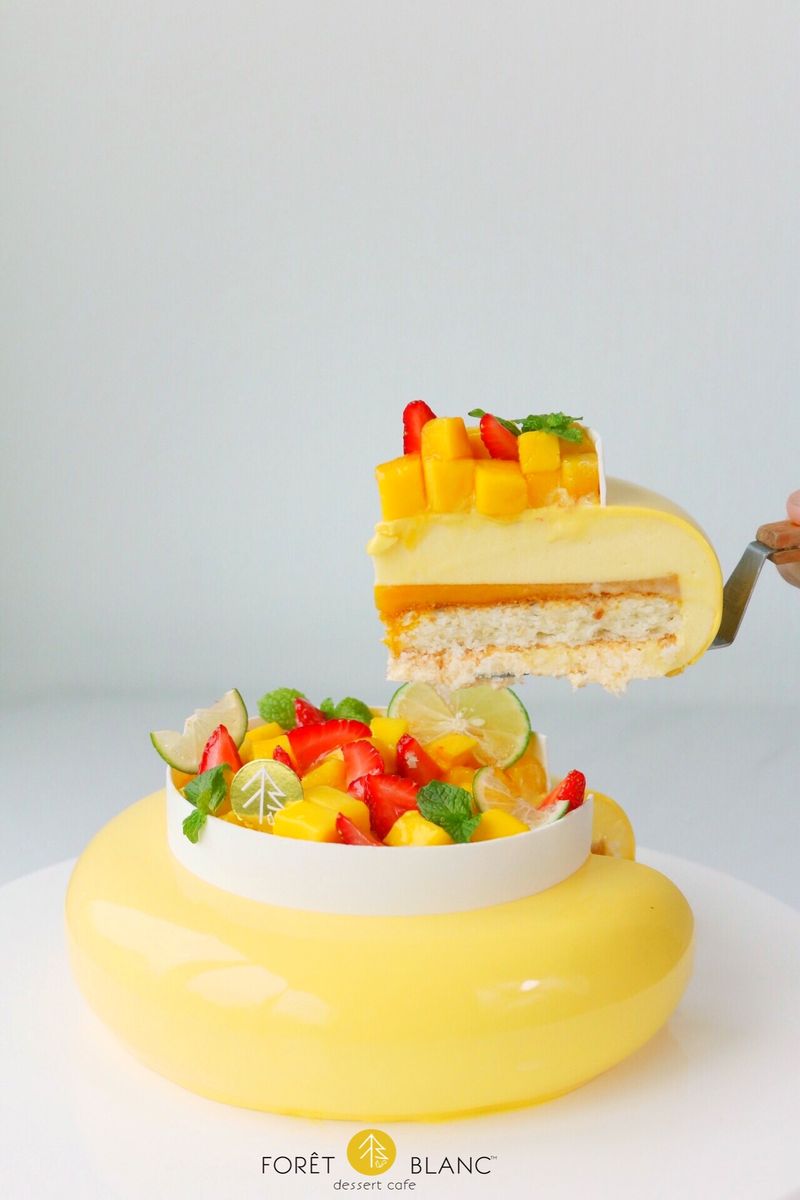 Tropical Entremet Jewel