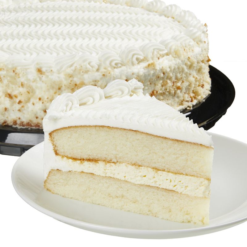 White Sheet Cake with Vanilla Cheesecake Mousse