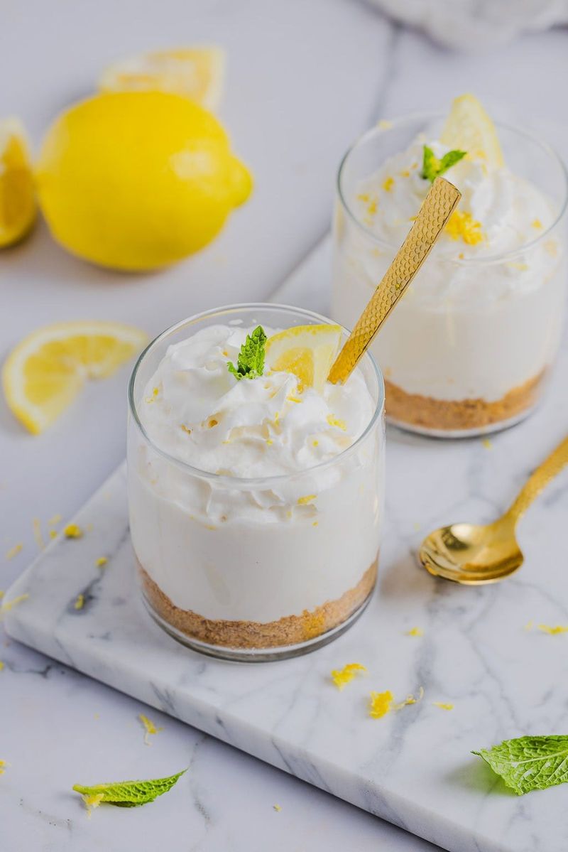 No-Bake Lemon Cheesecake Dip