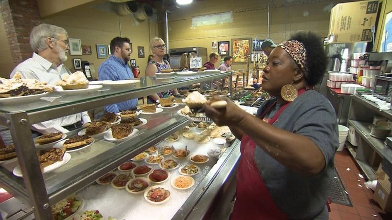 Arnold’s Country Kitchen – Nashville, TN