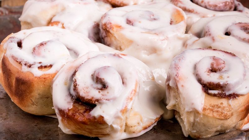 Cinnamon Rolls With Icing