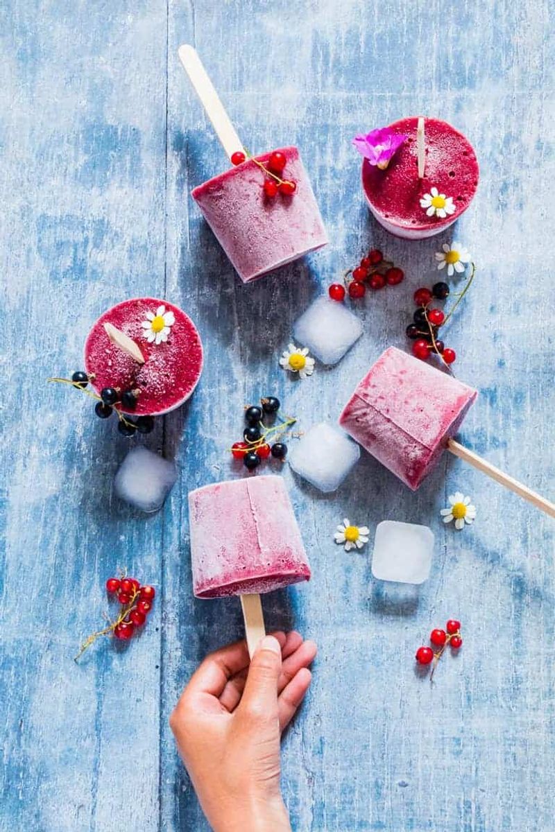 Roasted Strawberry Balsamic Pops