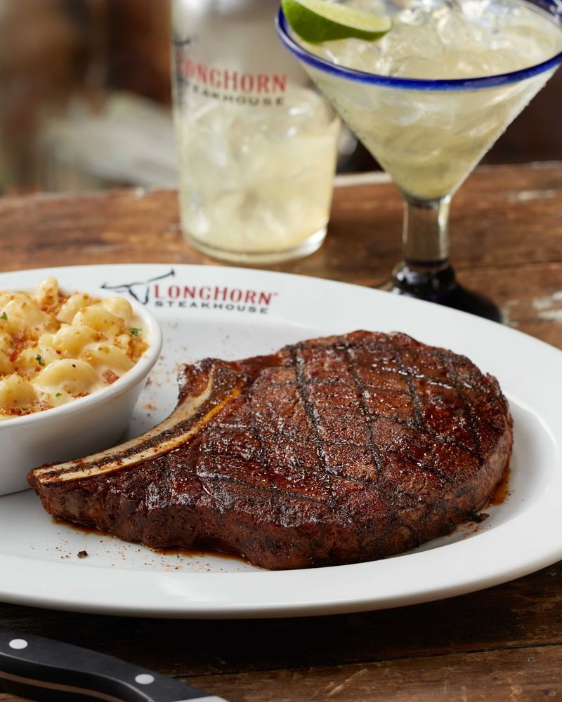 LongHorn Porterhouse (22 oz)