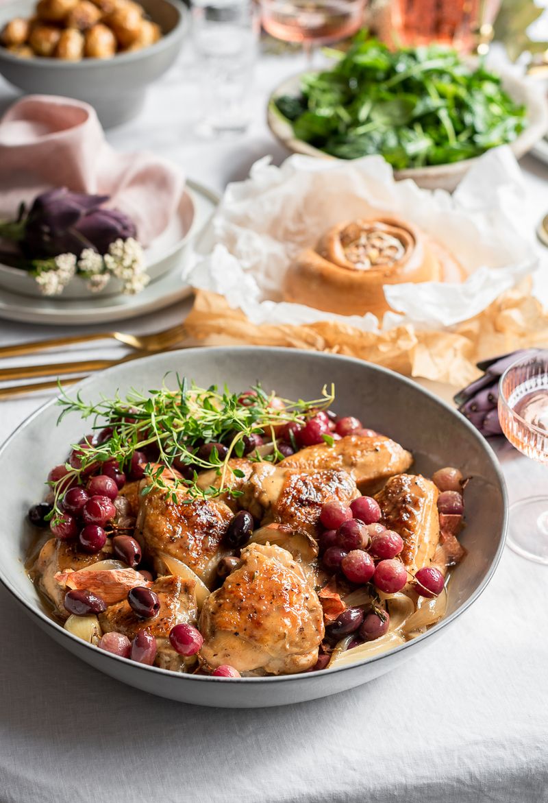 Thyme-Roasted Chicken With Fennel and Grapes