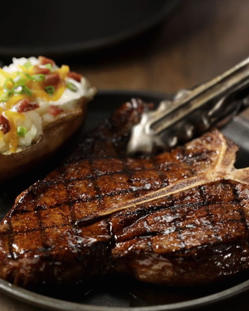 The LongHorn 22 Oz Porterhouse