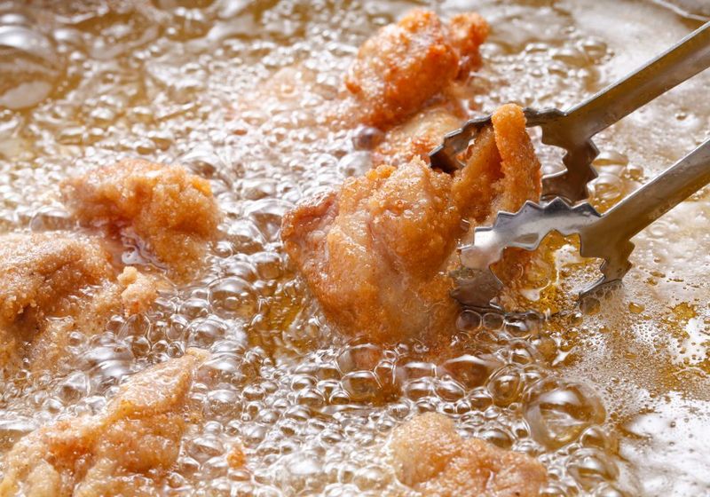 Restaurants Use The Same Oil Forever