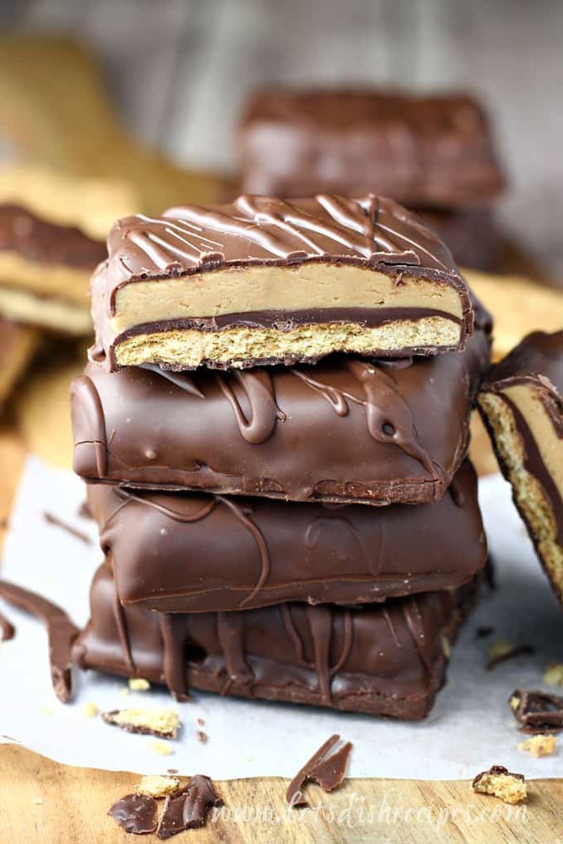 Chocolate Peanut Butter Graham Cracker Sandwiches