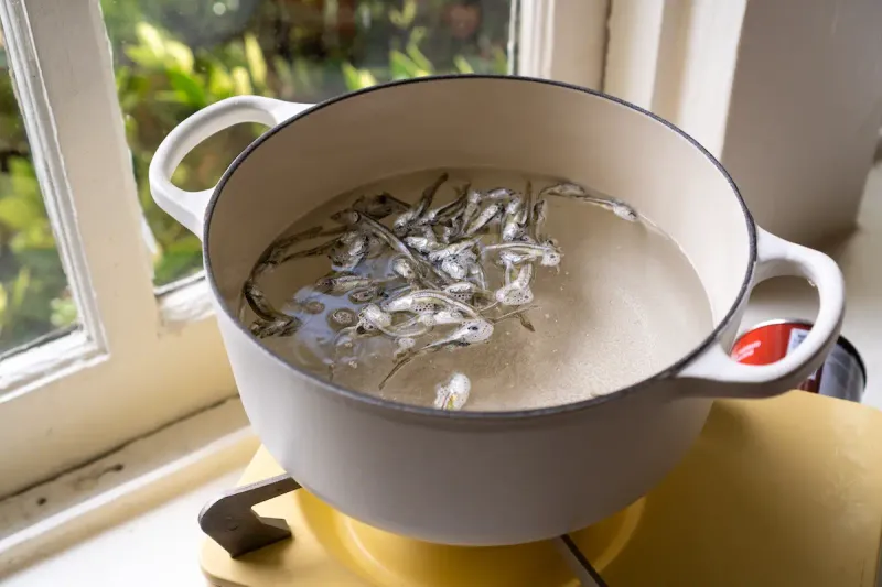 Anchovy Stock (Myeolchi Yuksu)