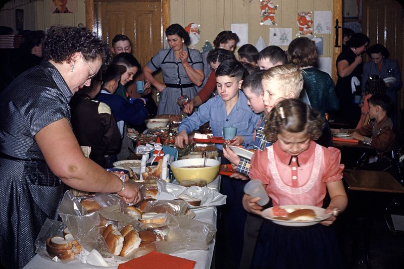 School Cafeteria Weekly Menu Plan