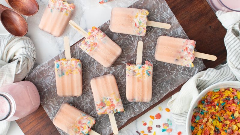 Cereal Milk Breakfast Pops