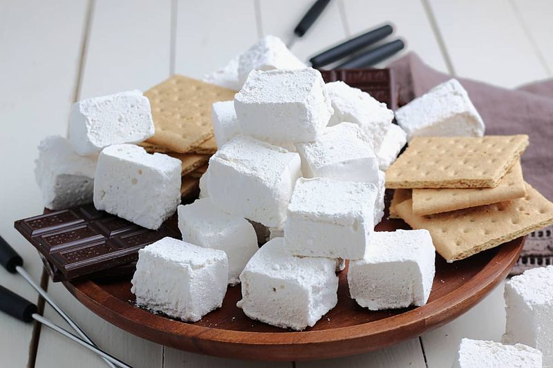 Marshmallow Frost 