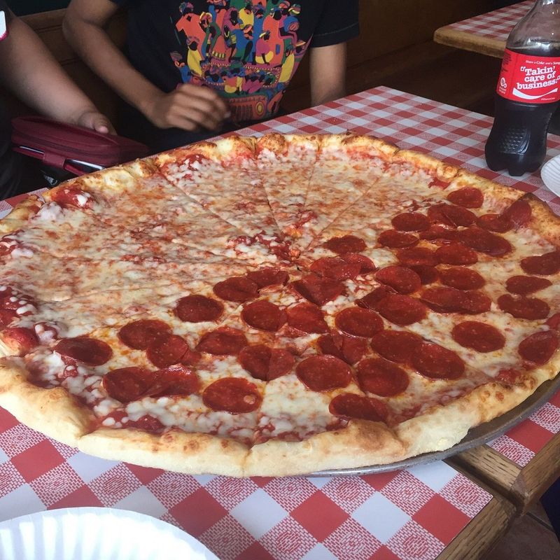 Alley Cat Pizzeria (Manchester, NH)