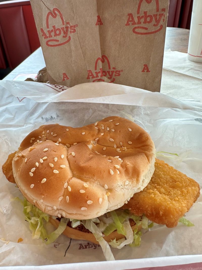 Fish 'N Cheddar Sandwich