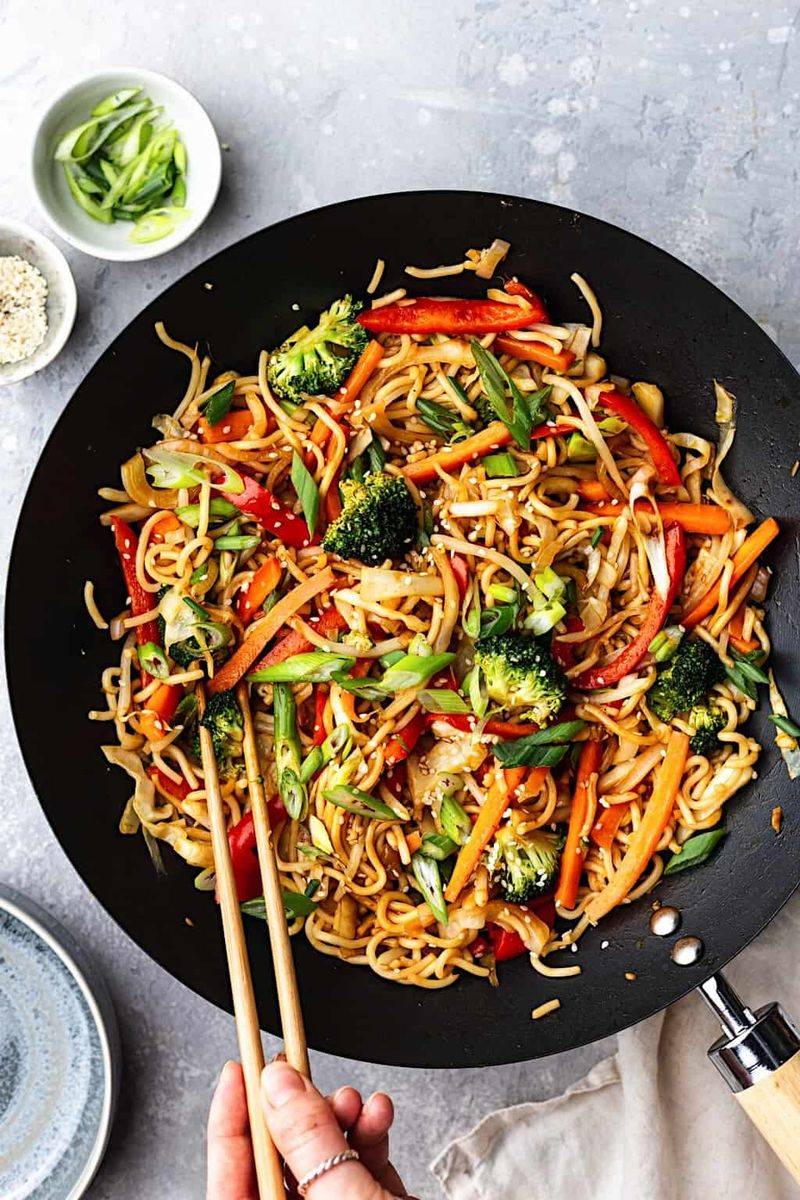 Chinese Vegetable Chow Mein