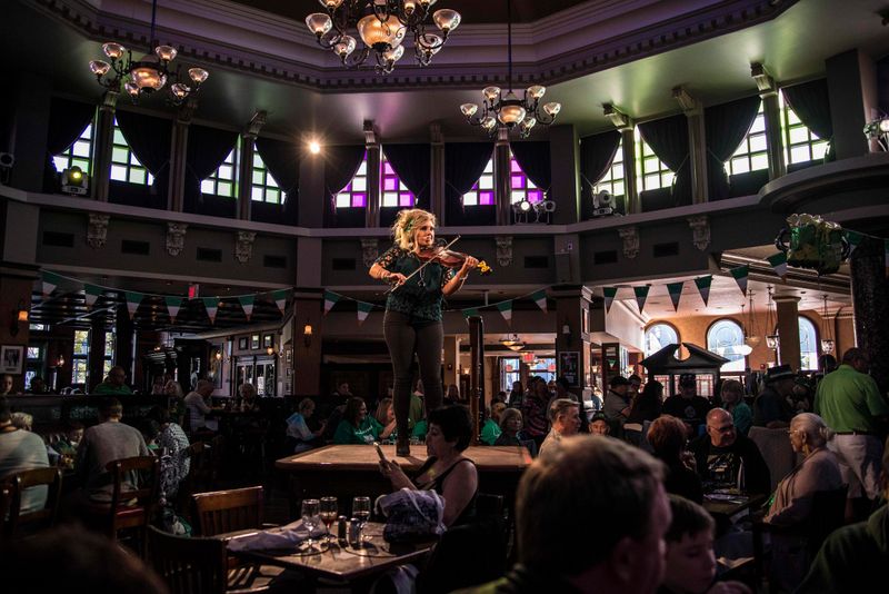 Raglan Road Irish Pub