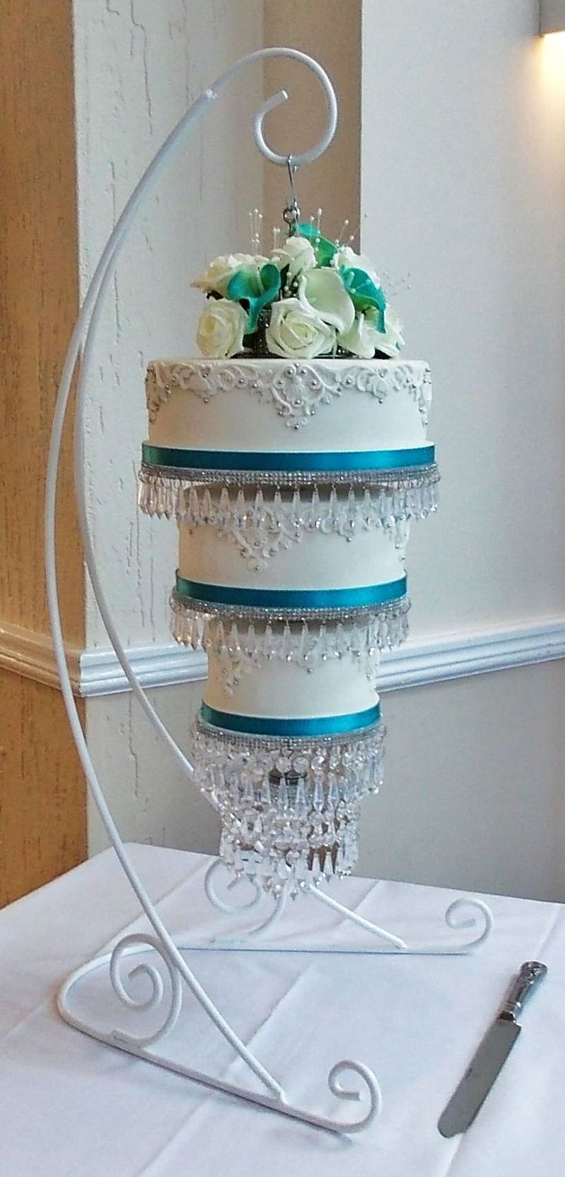 Upside-Down Suspended Illusion Cake