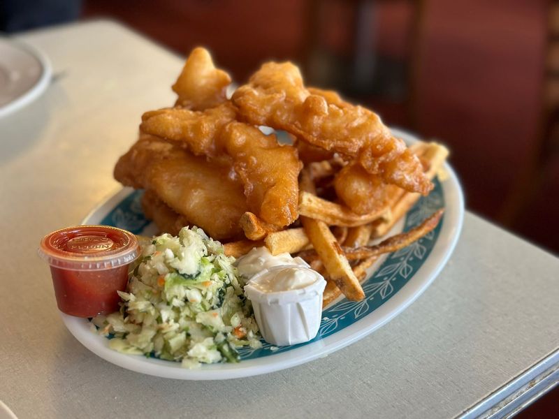 Michigan – Scotty Simpson’s Fish & Chips (Detroit)