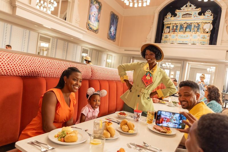 Splurge On Lunch, Save On Dinner