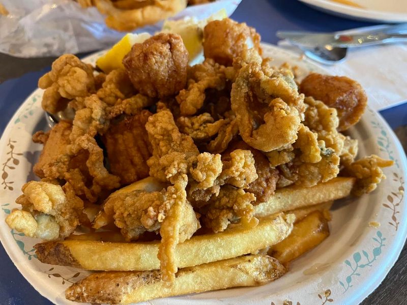 New Hampshire – Petey’s Summertime Seafood (Rye)