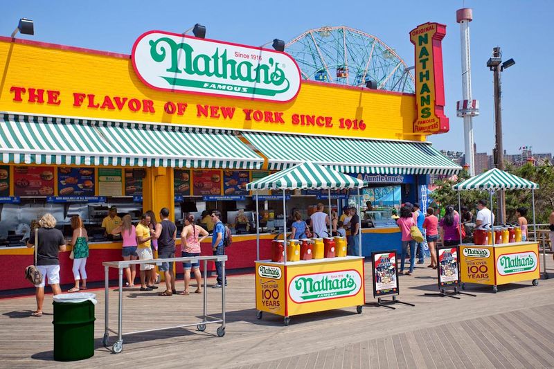 New York: Nathan's Famous