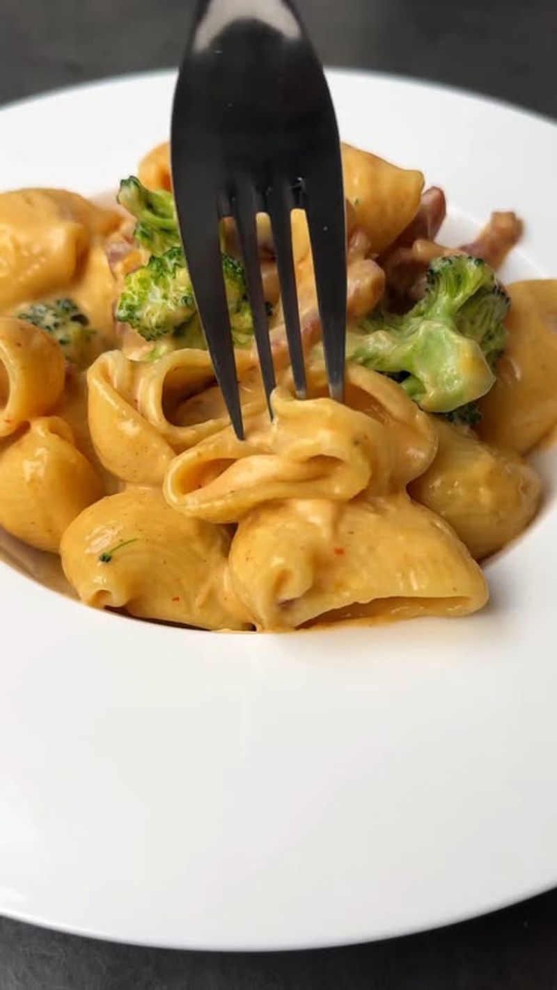 Customize Mac & Cheese With Bacon Or Broccoli