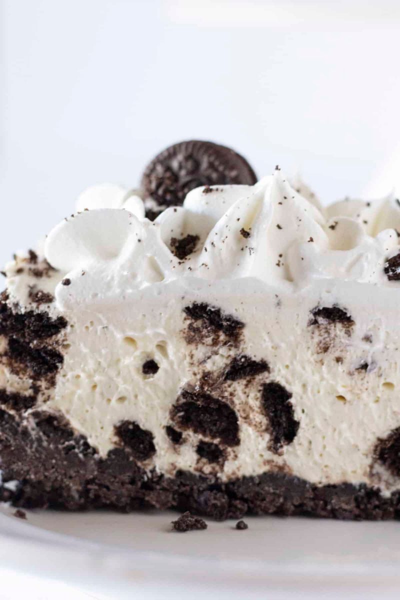 No-Bake Oreo Firecracker Pie