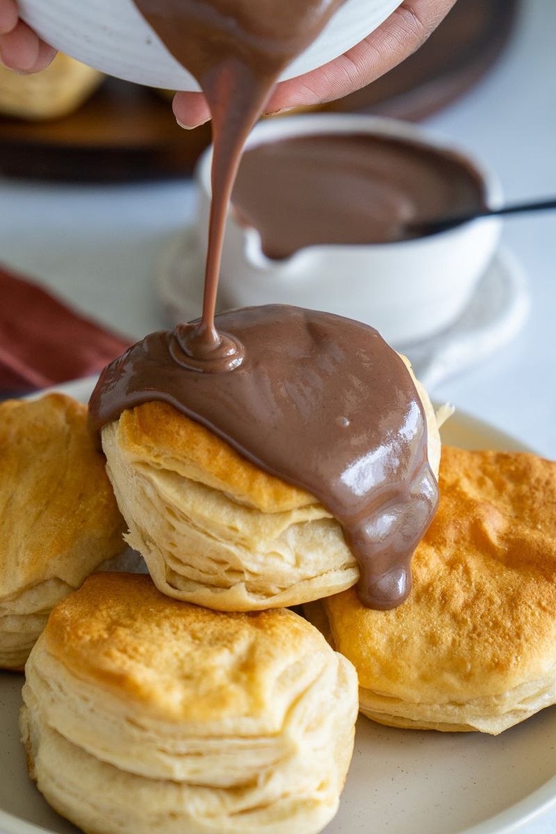 Biscuits With Chocolate Gravy