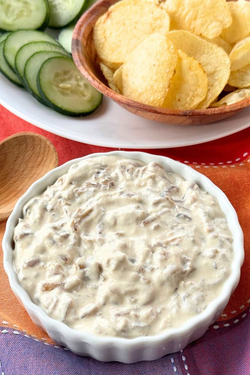 Warm Caramelized Onion Dip (With Greek Yogurt)