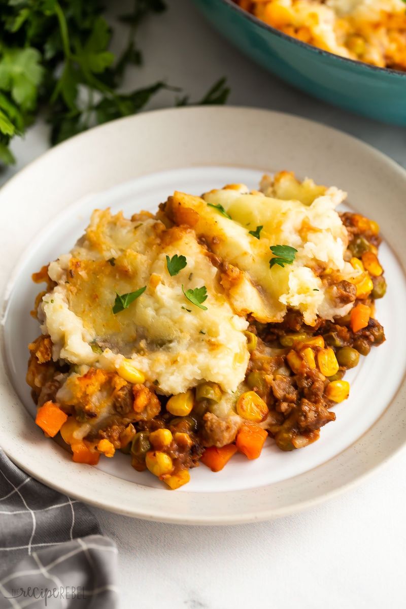 Shepherd's Pie With Creamy Mashed Potatoes