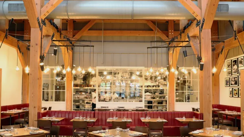 Wolfgang Puck Bar & Grill