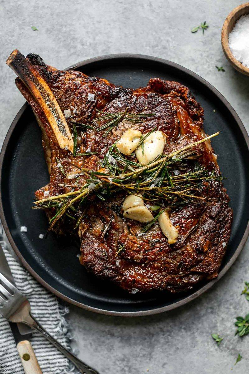Steakhouse-Worthy Garlic Butter Steak