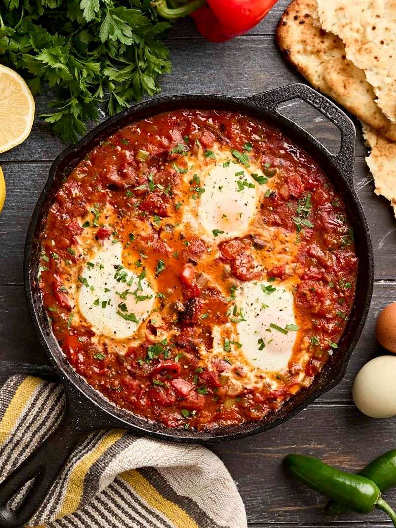 Shakshuka (Eggs in Tomato Sauce)