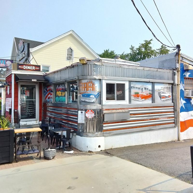 Broad Street Diner – Keyport