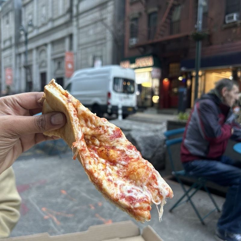 Percy's Pizza: Greenwich Village Gem
