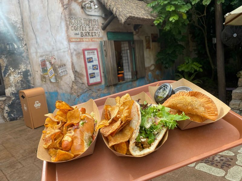Kusafiri Coffee Shop & Bakery – Animal Kingdom