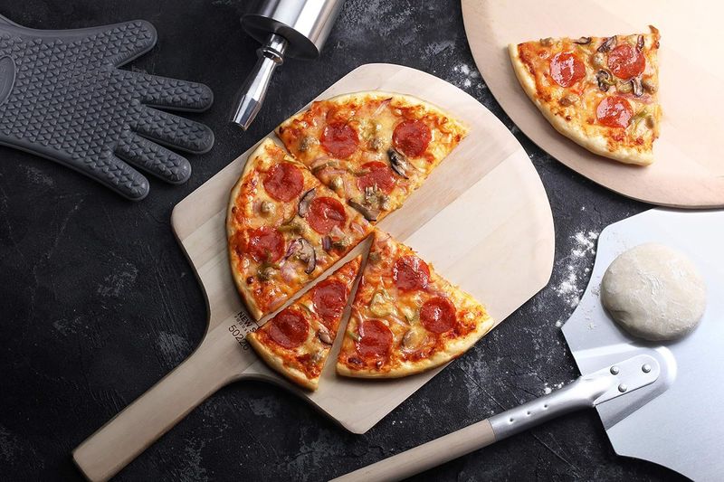 New Star Foodservice Wooden Pizza Peel