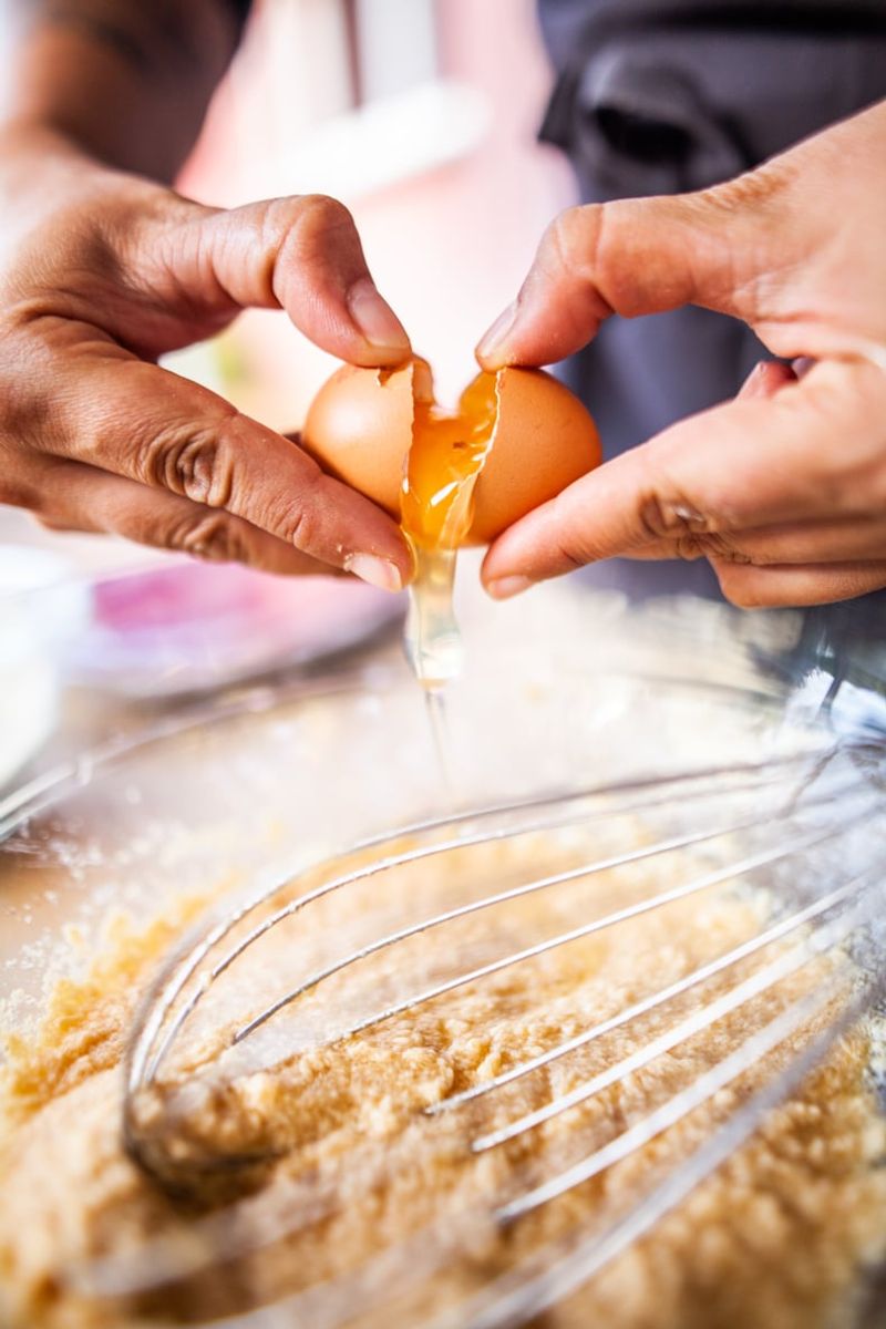 There Is A Simple Way To Remove Eggshells From A Bowl