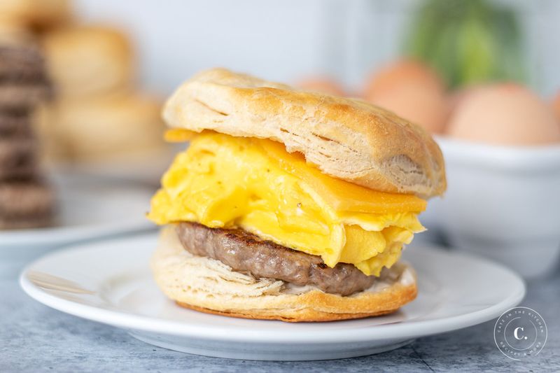 Breakfast Best Biscuit Sandwiches Sausage, Egg & Cheese