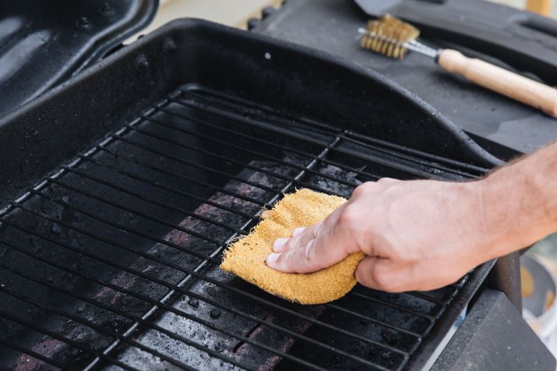 Let The Grill Cool Before Cleaning