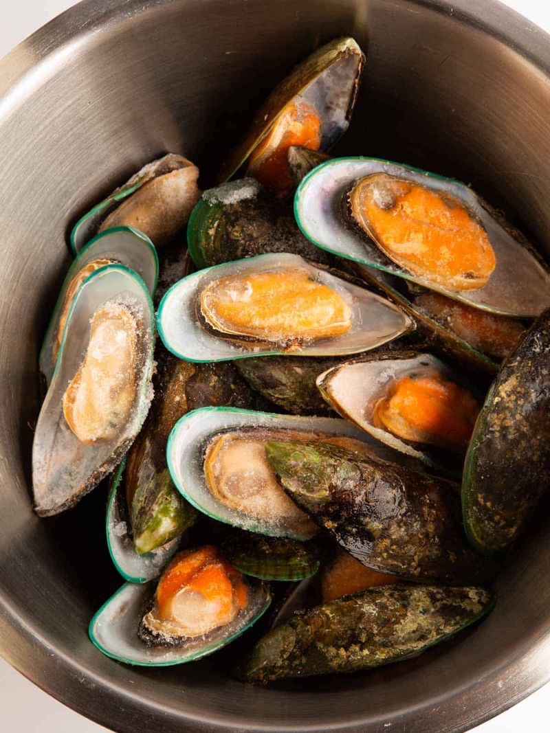 Pre-Cooked Mussels & Clams